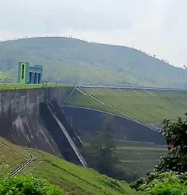 Sholayar Dam